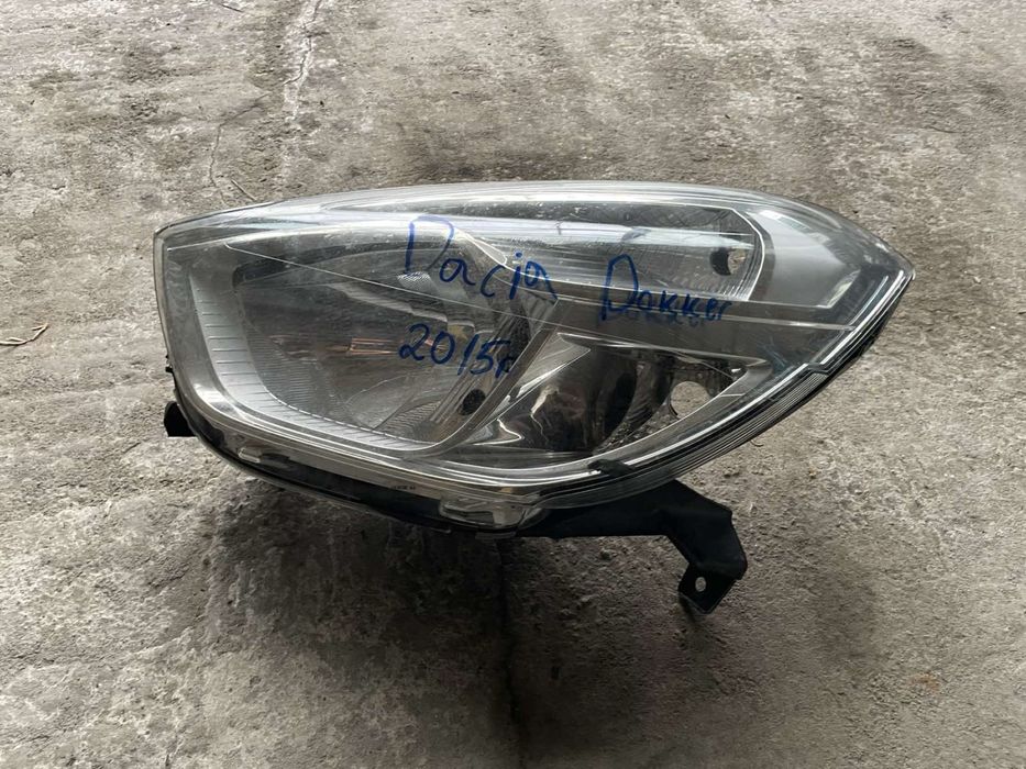 Лвв фар за Dacia doker