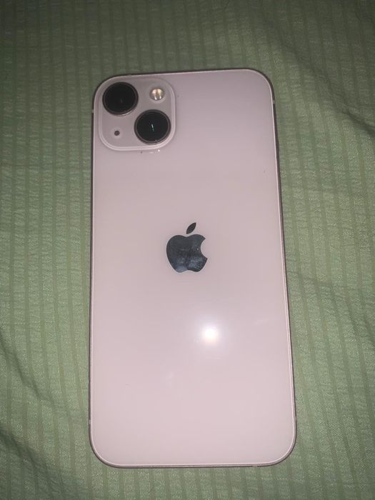 Продам iphone 13, 128 гб, с коробкой, шнуром и блоком питания