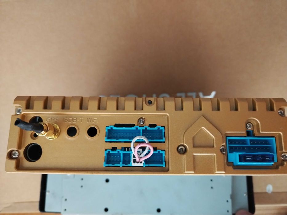 Radiocasetofon auto Sharp, Audiovox, BMW