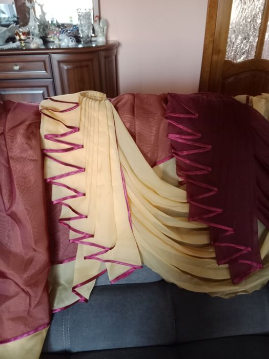 Два ламбрекена..