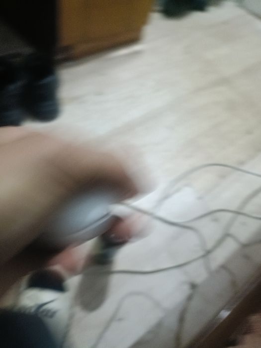 Продам наушник бадс 2