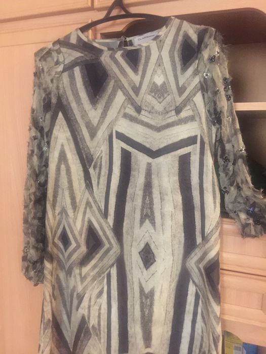 Женские платья  праздничные