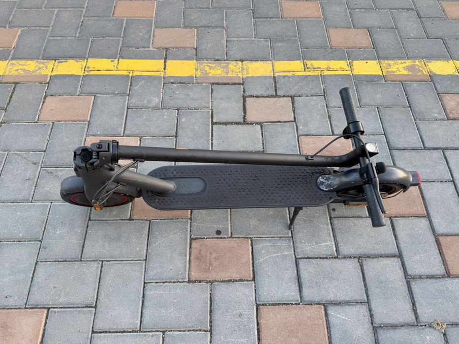 Xiaomi Mi Electric Scooter Pro 2 - trotineta electrica - 300 W - 45 km