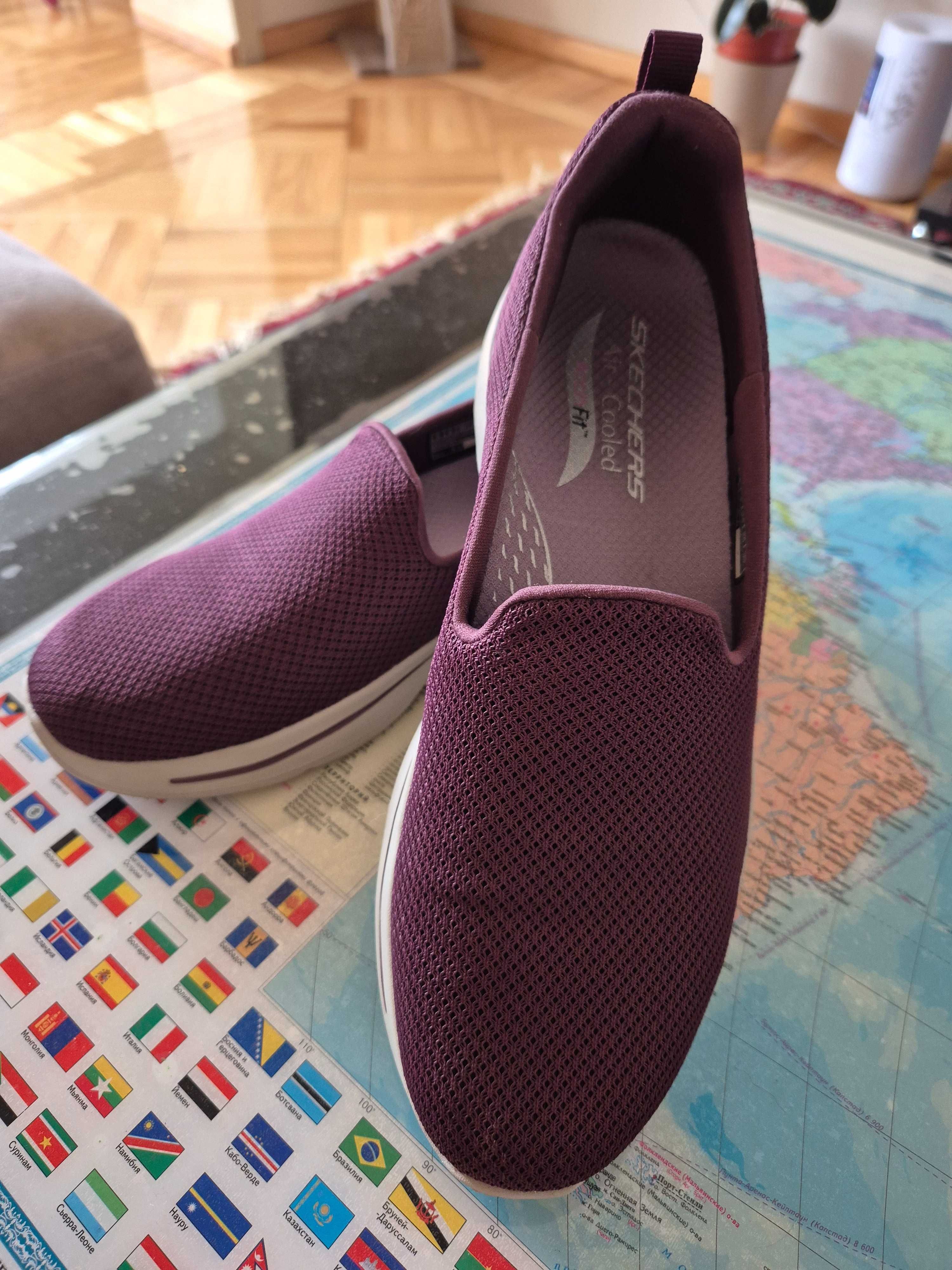 Слипоны Skechers