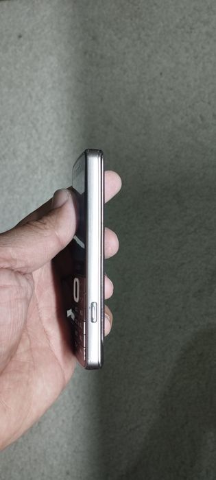 Samsung 5611 в идеальном состоянии