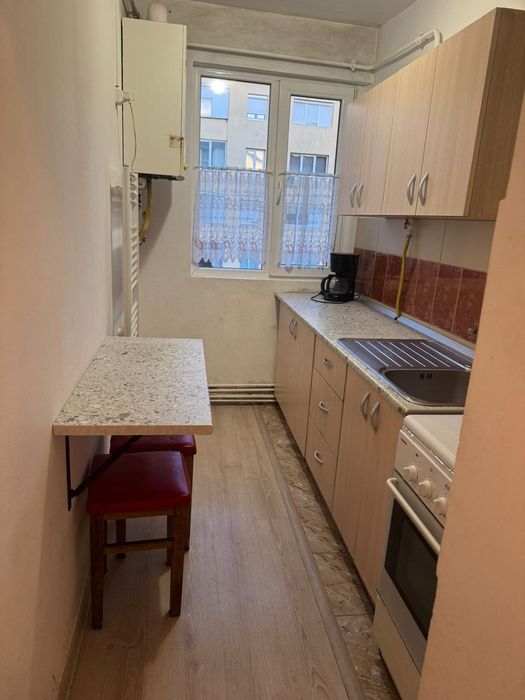 Inchiriez apartament 2 camere