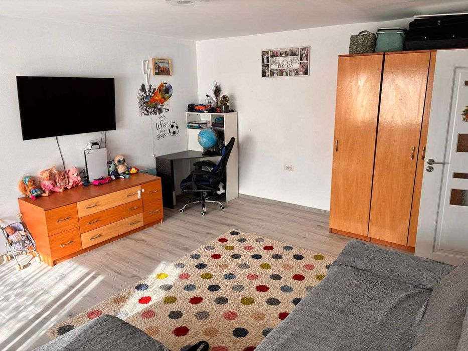 Propietar vand Apartament de 2 camere, 56mp, mobilat, zona Steaua.Cale
