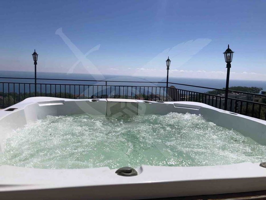 Изключителен мезонет в град Бяла - 94676