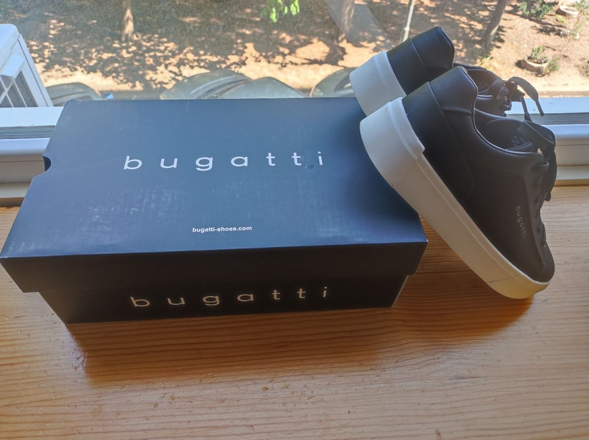 Мъжки кецове bugatti