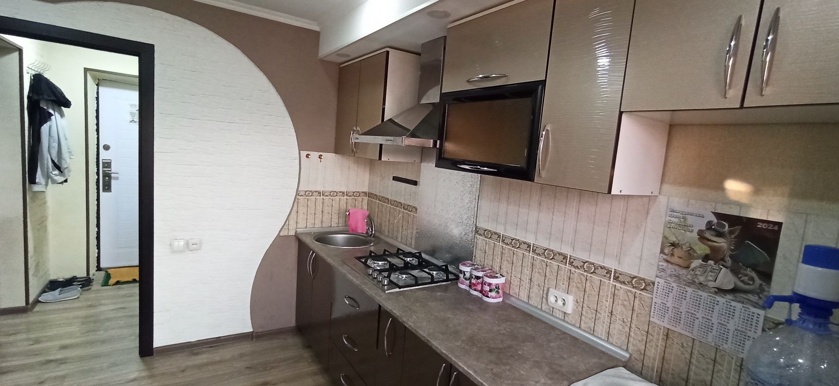 Продам 1/4/4 Лисунова, кирпич