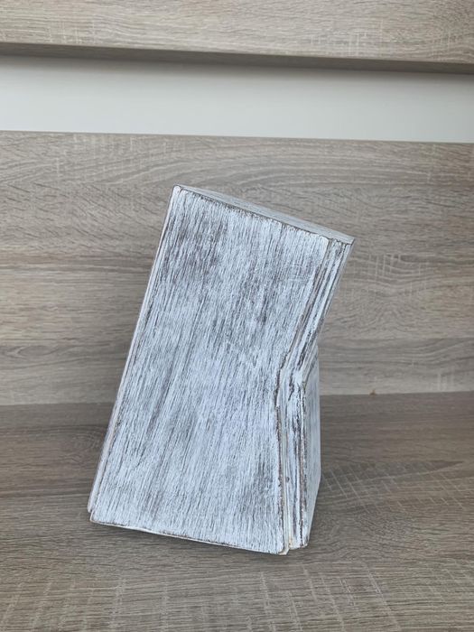 Поставки за ножове