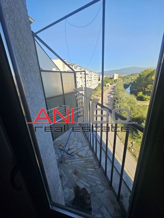 Четиристаен мезонет в Перник, кв. Иван Пашов, площ 95м2 цена 160000€