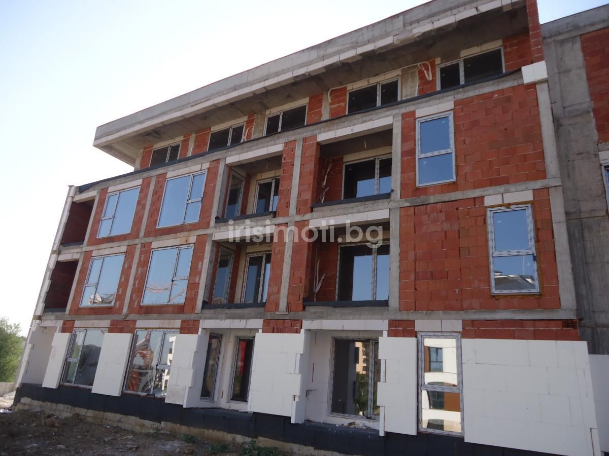 Продава се Двустаен апартамент в София, Малинова долина - 74 кв.м за 2284 €/кв.м - Снимка #1