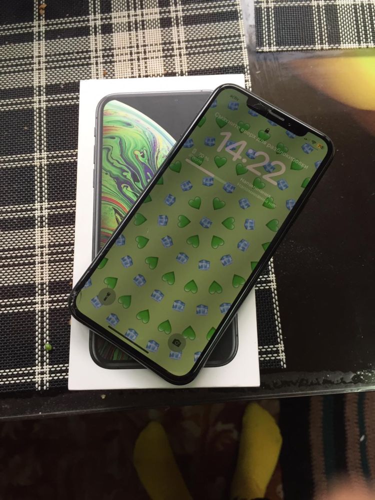 Срочно iPhone Xs 512.          .
