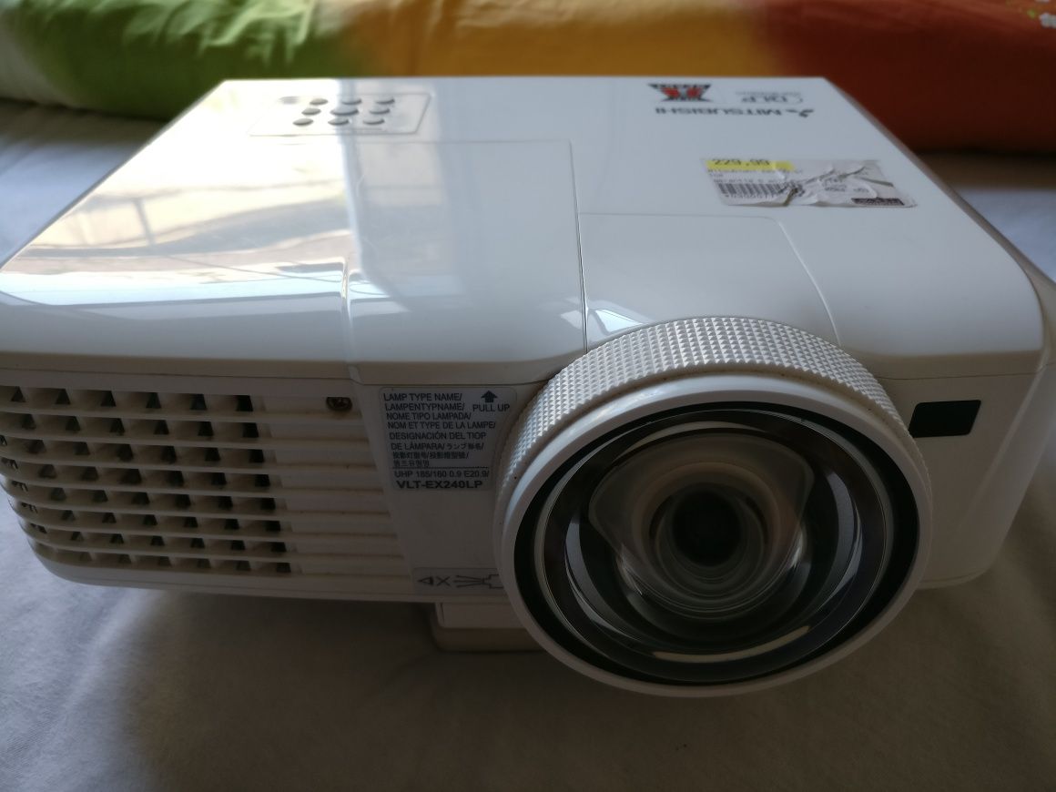 VideoProiector 3D Mitsubishi