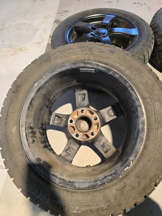 Roți de iarnă 215/55R16 5x114.3