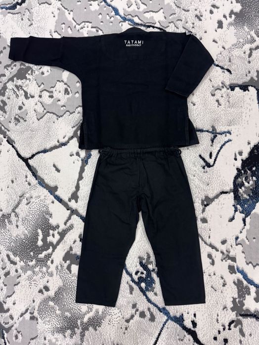 Кимано для JIU JITSU. Tatami