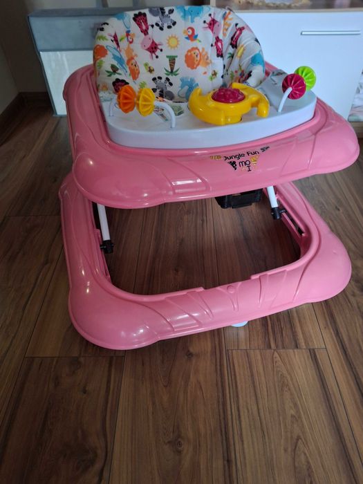 Проходилка за момиче