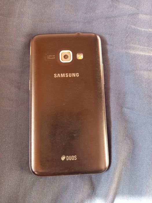 Самсунг галакси J 1   сотилади