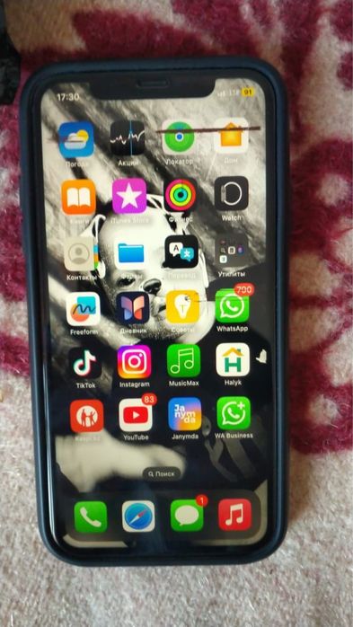 Продам айфон 11 срочно