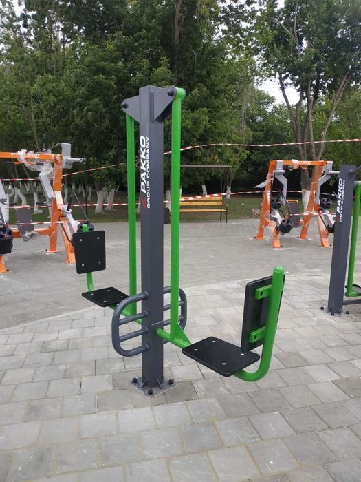 Жим на Брусьях Уличные тренажеры  Workout  Воркаутер