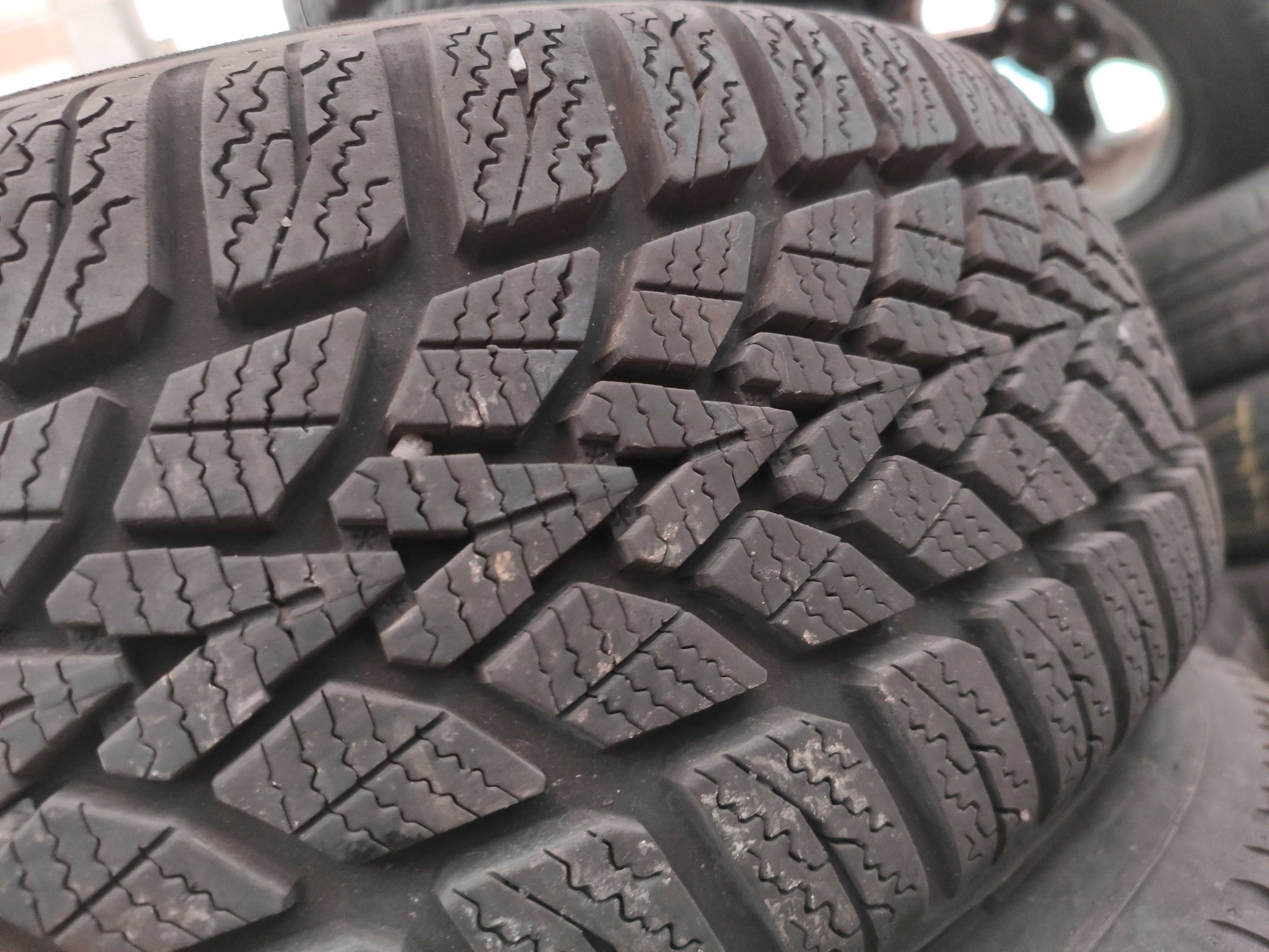 4бр Зимни гуми 185 60 15 - Dunlop