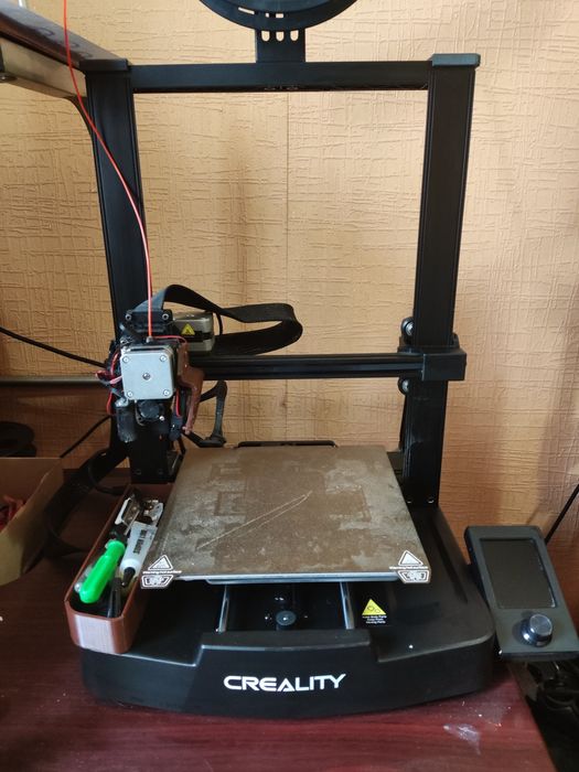 Продам 3D-принтер Ender Creality V3 SE