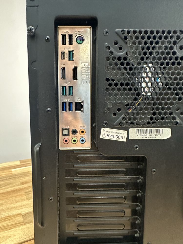 Комютърна кутия COOLERMASTER с дънна платка ASUS PRIME Z390