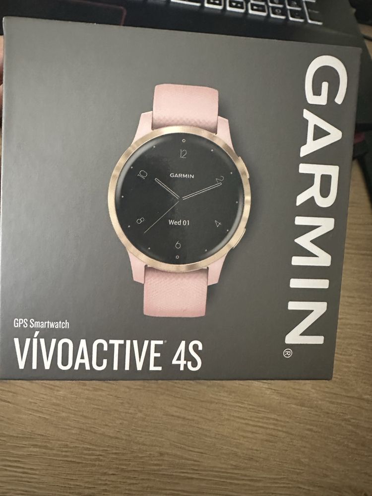 Garmin vivoactive 4S rose dust