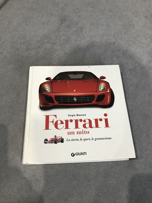 Книга, алманах на Ferrari