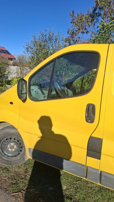 Vând autoutilitară  opel vivaro