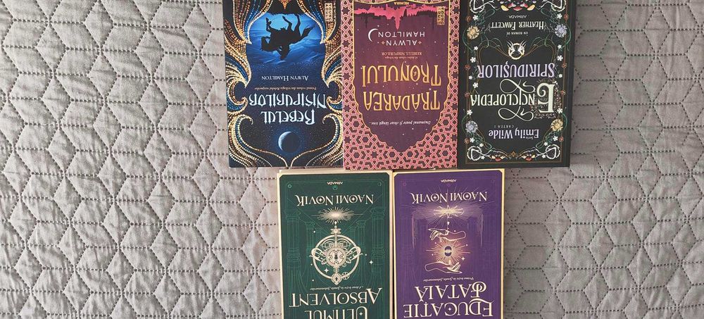 Pachet 5 carti fantasy Nemira