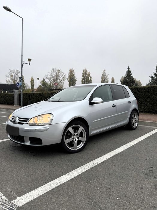 VW Golf 5 – 1.9 TDI, 105 CP – 2004