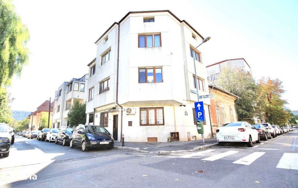 Gara De Nord-Cuza Voda, Garsoniera In  Vila, Parter, Mobilata Birou!