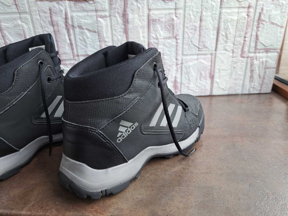 детски ботуши,зимни обувки,боти,апрески,Adidas номер36 за момче,адид