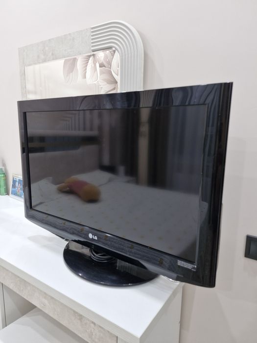 Продам телевизор