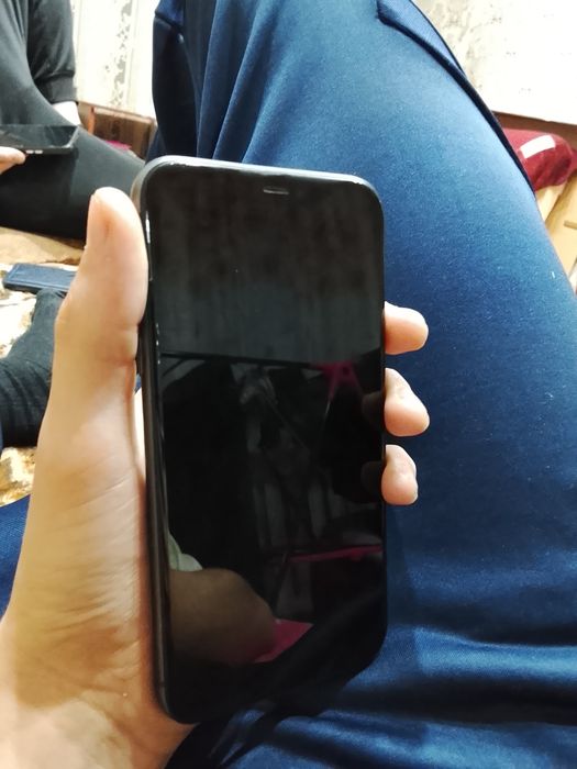 iPhone 11 заблокирован эпол айди