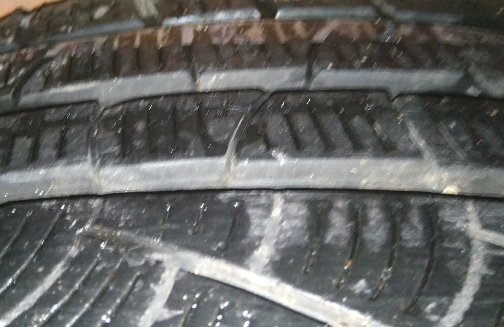 245 50 18 pirelli bmw гуми за 40лв общо