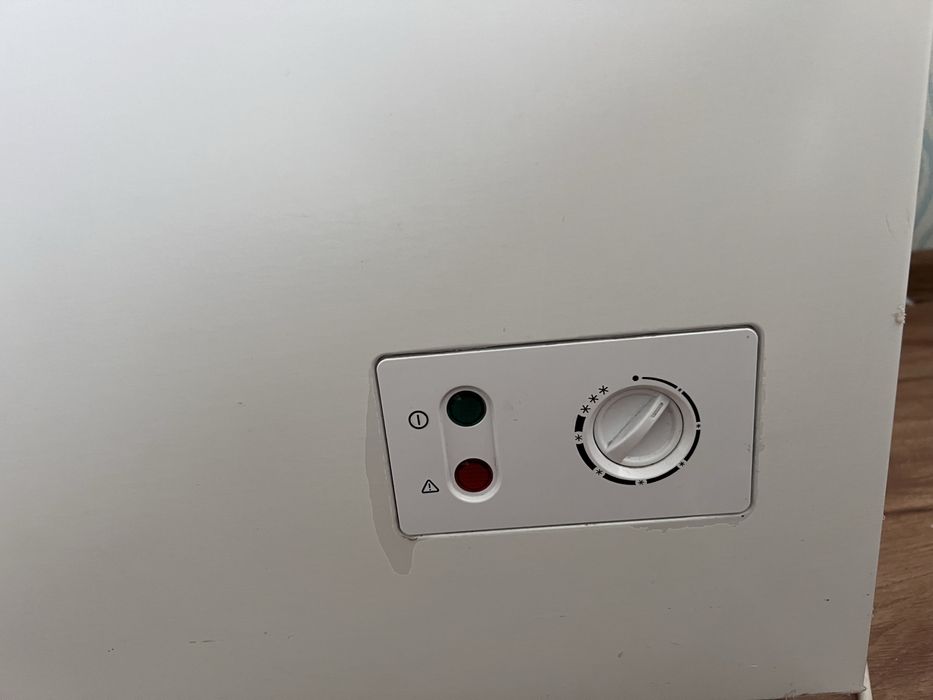 Морозилник б/у все работает