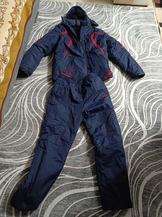 Продам лыжный костюм