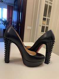 Pantofi Christian Louboutin