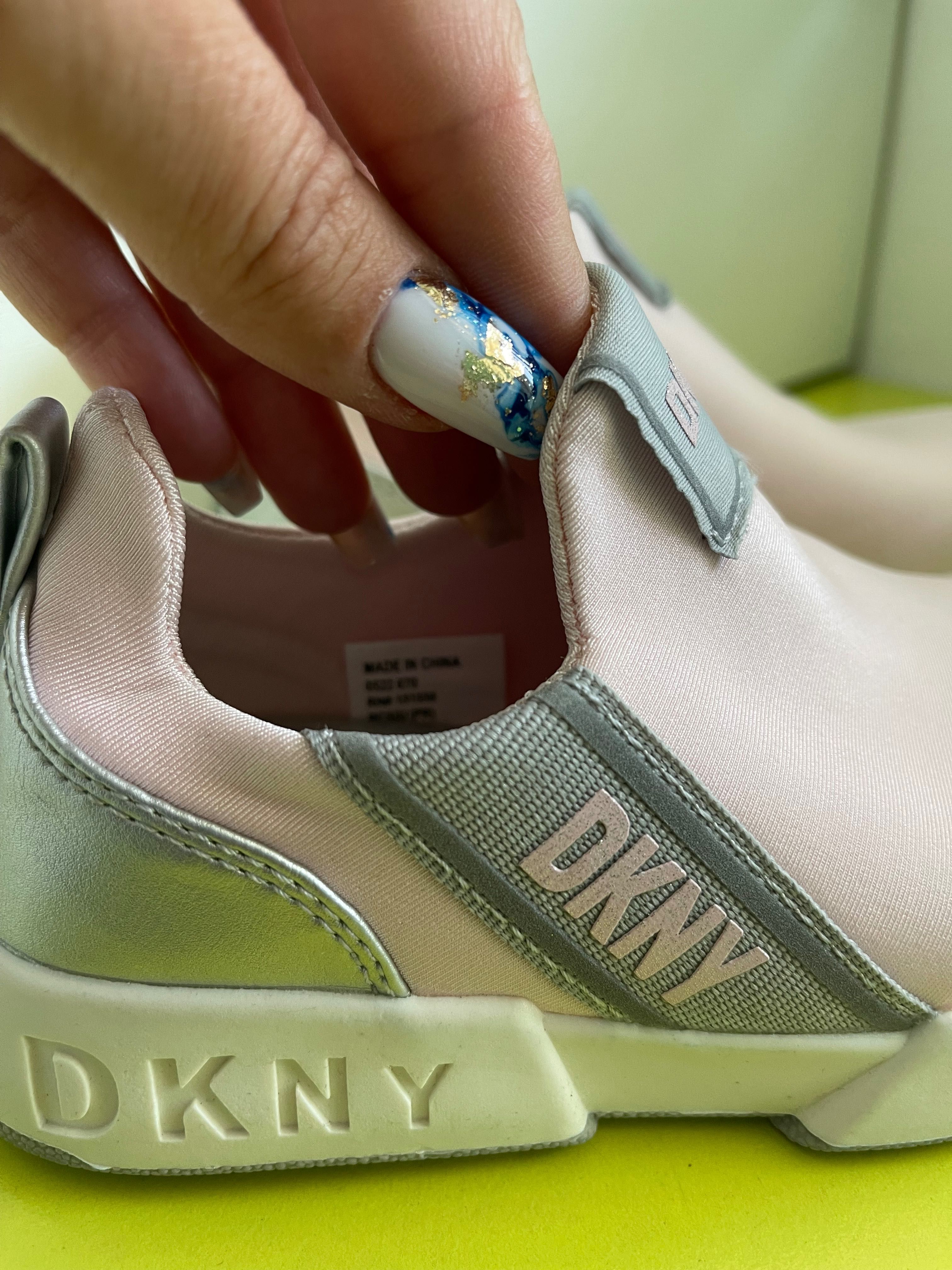 Детски обувки DKNY за момиче 29 номер