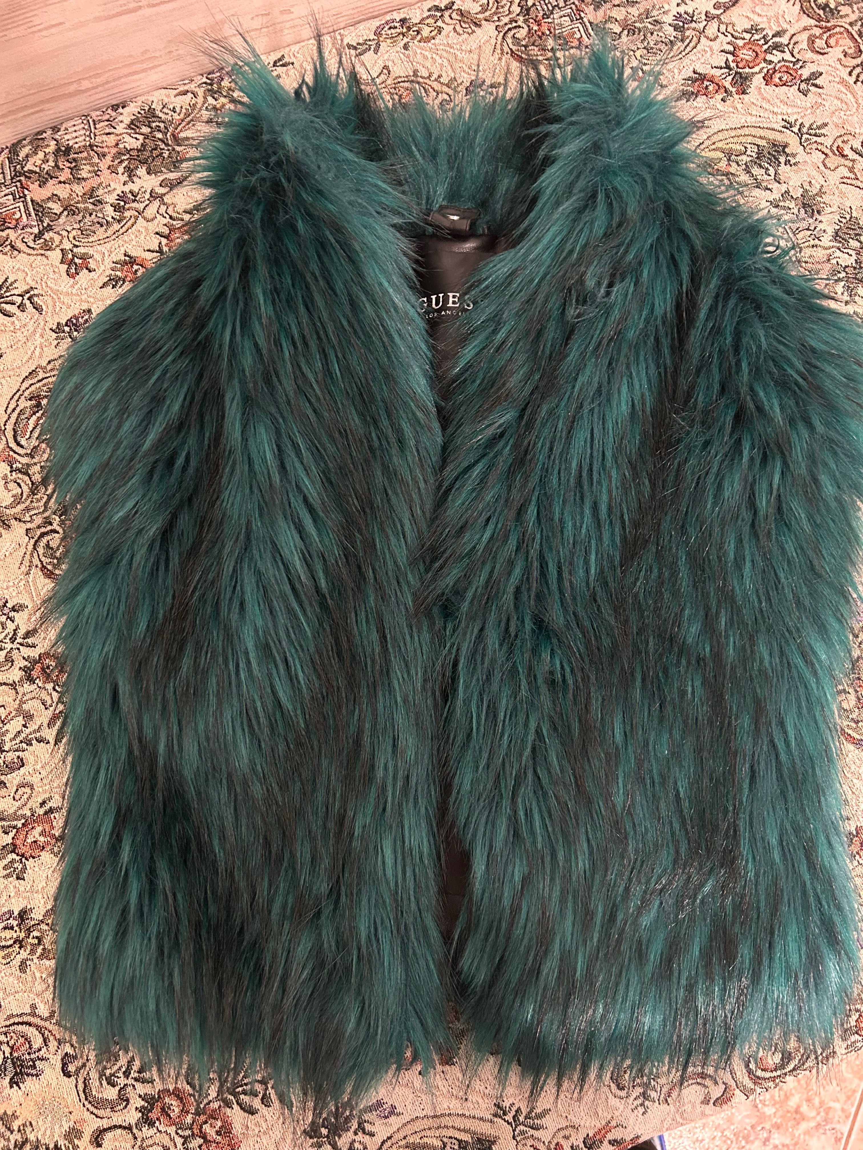 Кожен елек GUESS