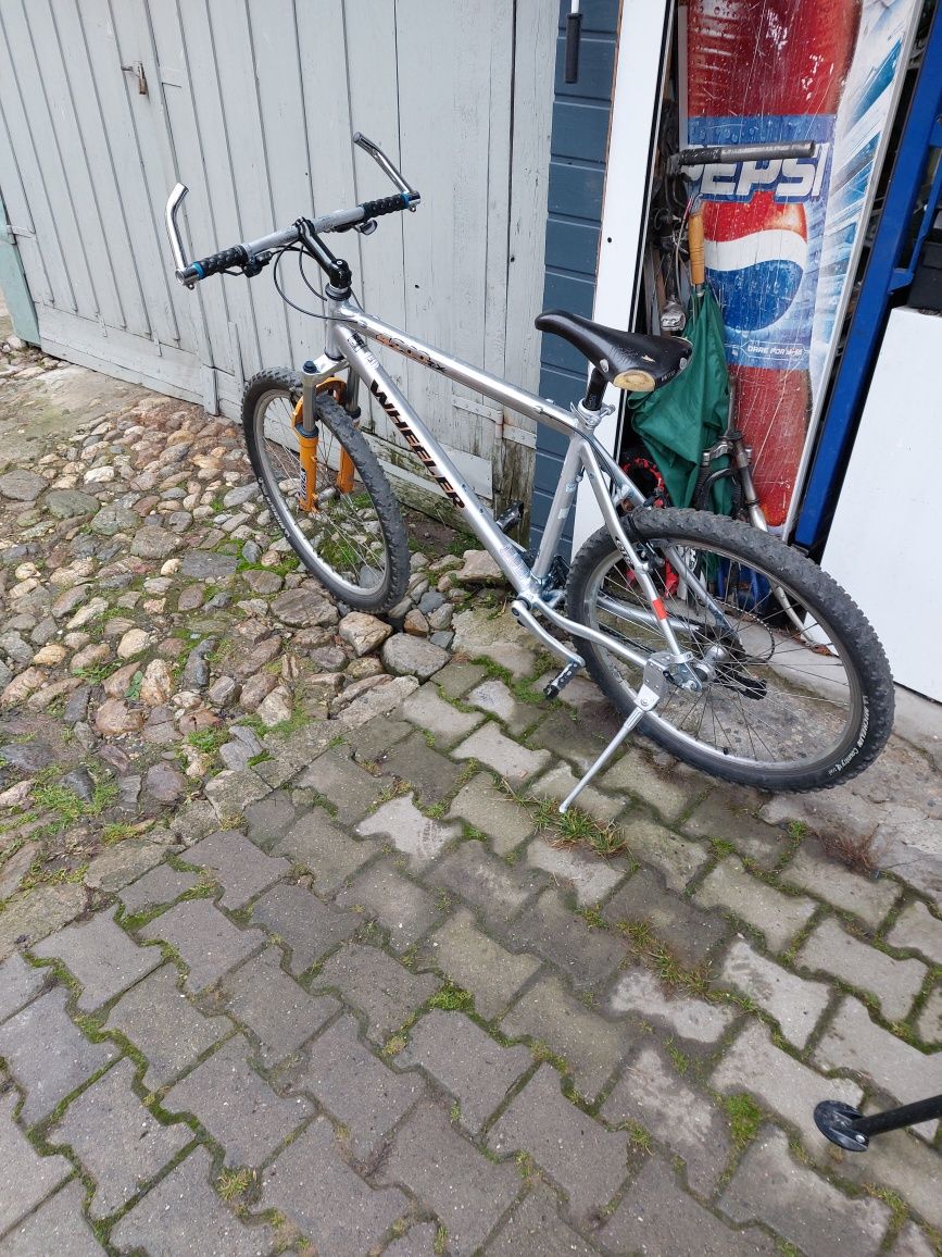 Vând bicicleta de barbati