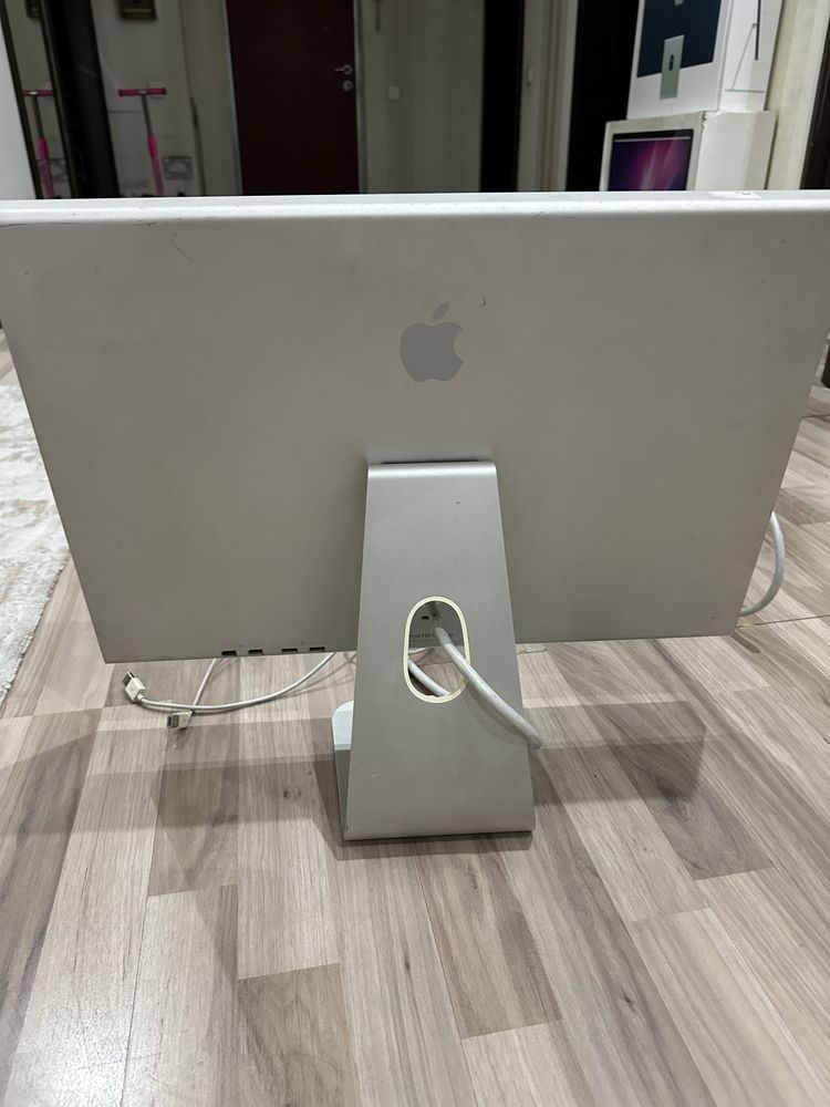 Mac pro 2008 версия3.1 монитор в подарок