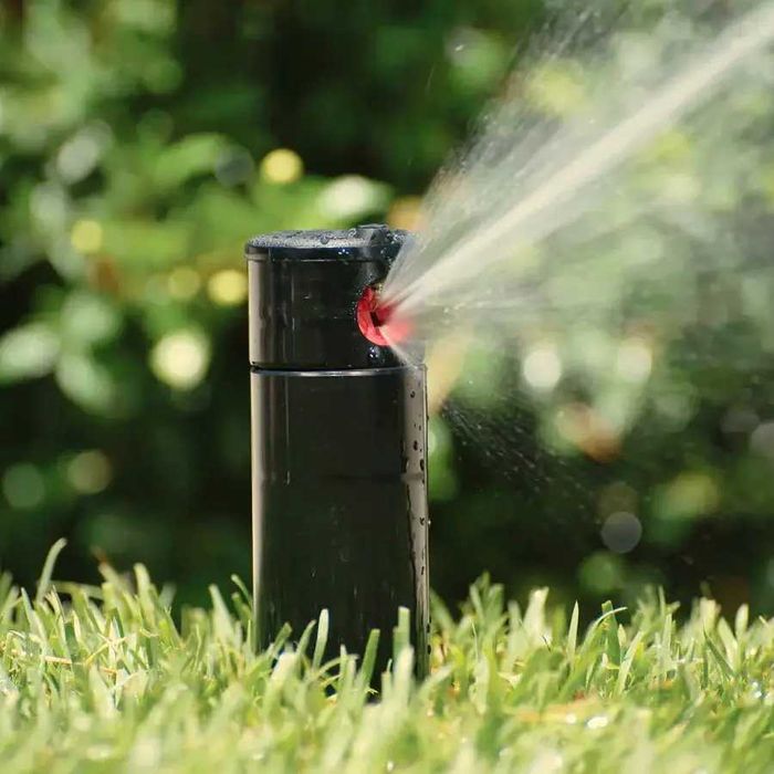 Дождеватель для полива и устройство капельного орошения, спринклеры.