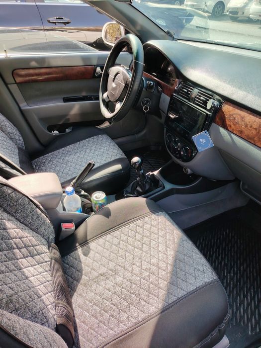 Срочно продаётся Ласетти 1.8 матор