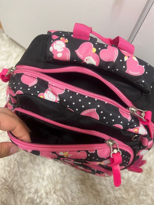 Vand ghiozdan nou pentru copii