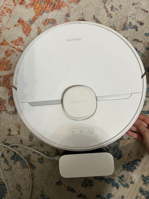 Продам робот пылесос. В идеальном состоянии