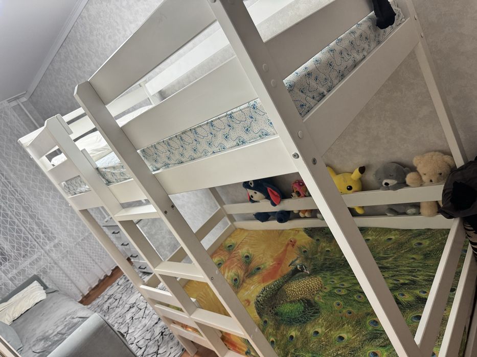 Двухярусная кровать